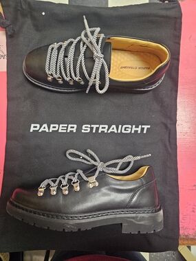 Black Leather Lace-Up Women's Shoes